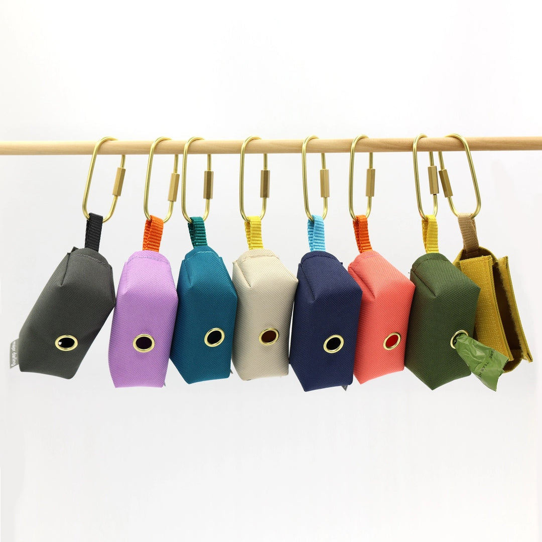 Major Darling Dog Poop Bag Holder