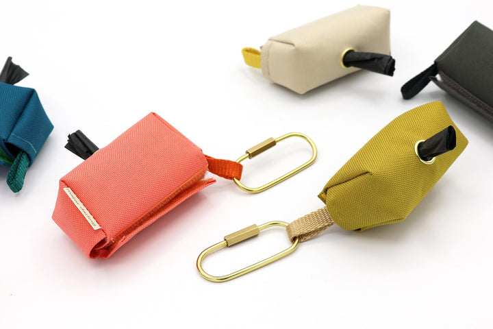 Major Darling Dog Poop Bag Holder